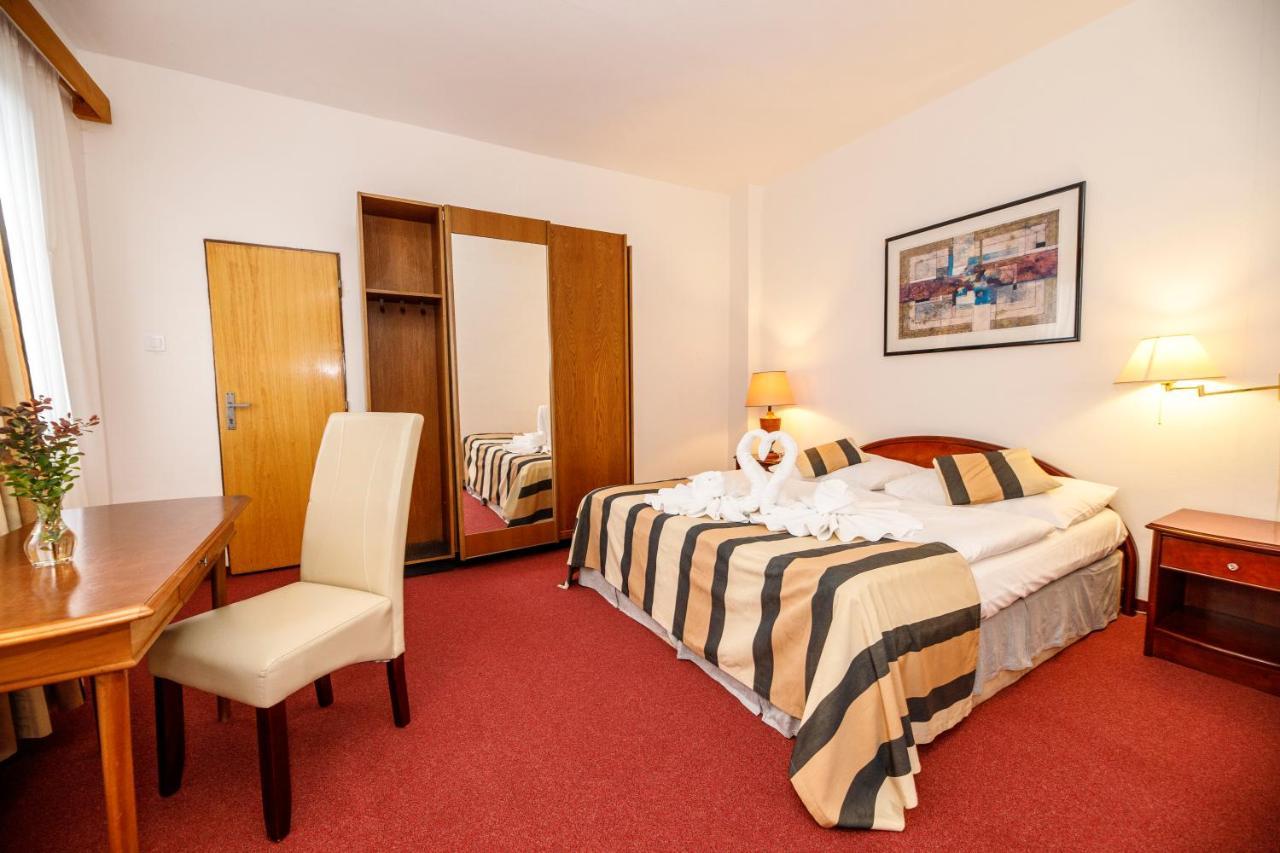 Fontana Lipno Otel Černá v Pošumaví Dış mekan fotoğraf