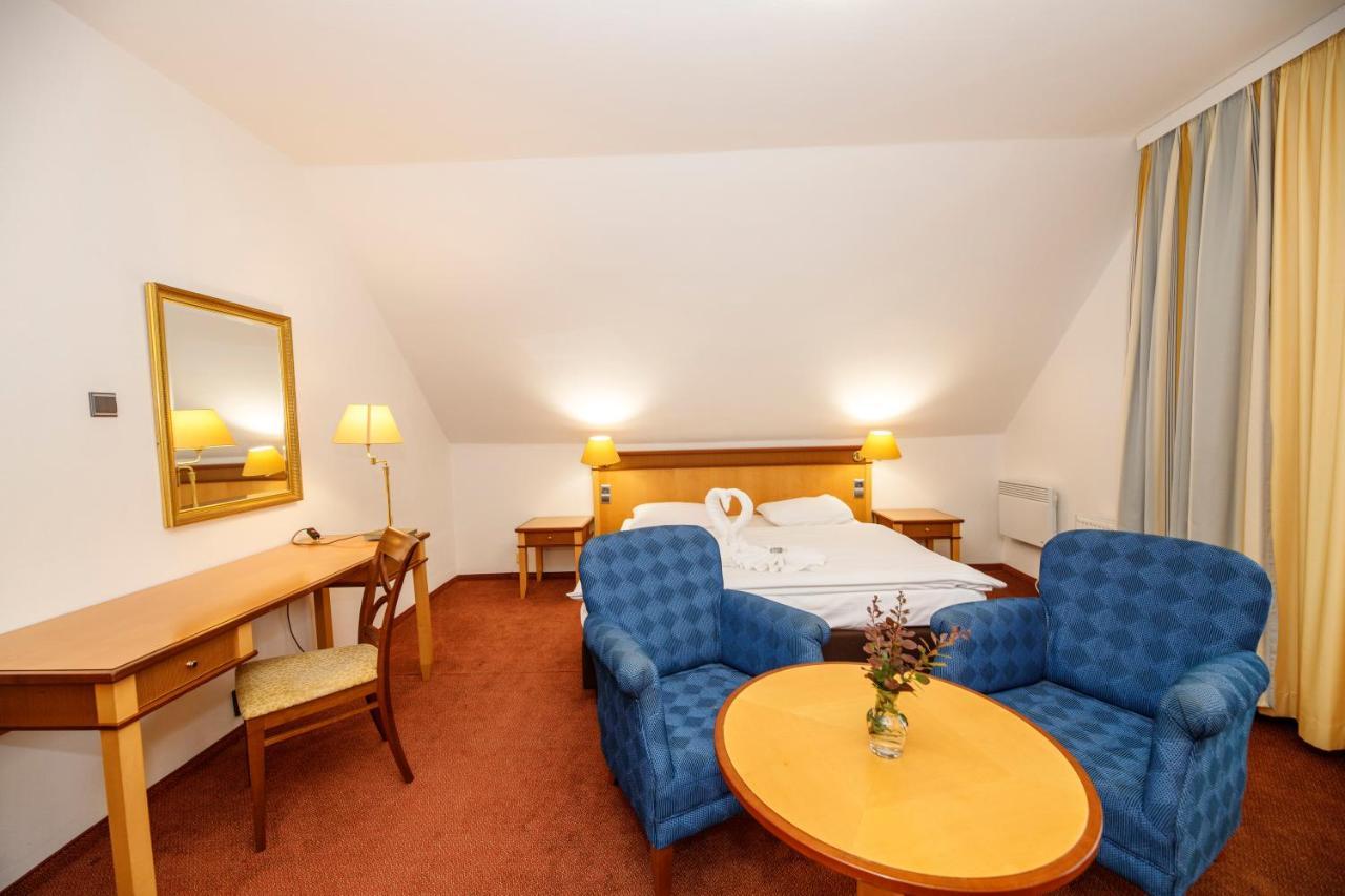 Fontana Lipno Otel Černá v Pošumaví Dış mekan fotoğraf
